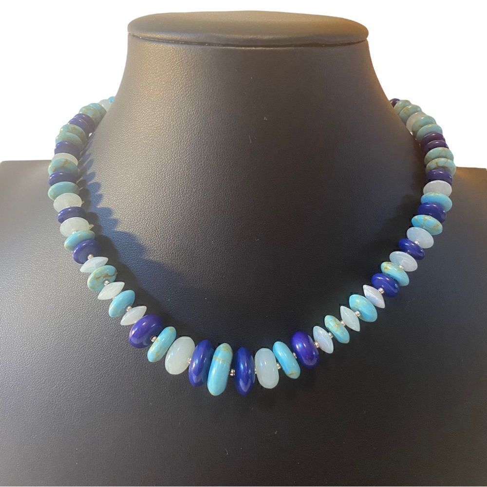 Lucky Brand Smooth Glass Beaded Necklace in Various Shades of Blue.